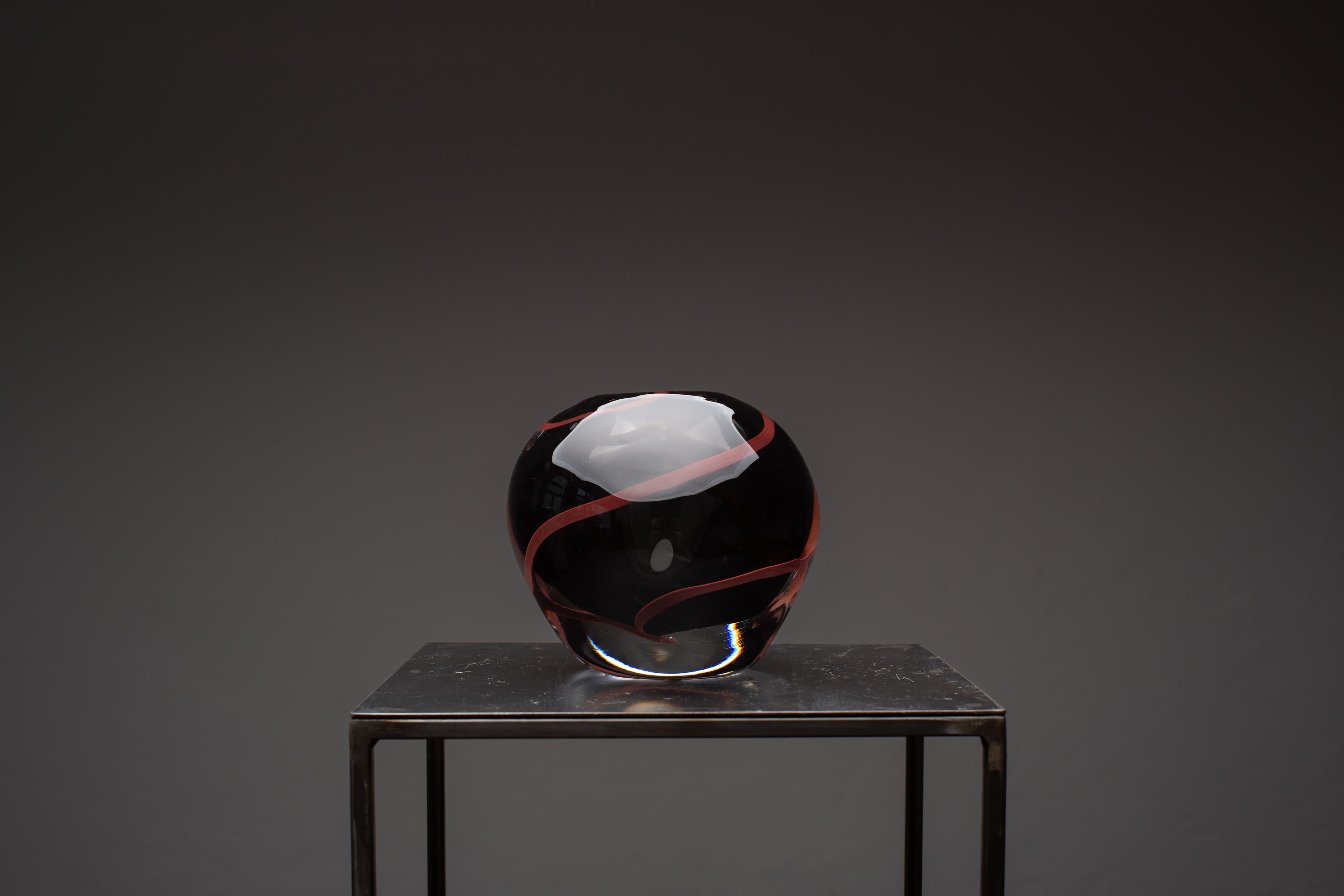 Goccia - Grigia e Rosso Scuro