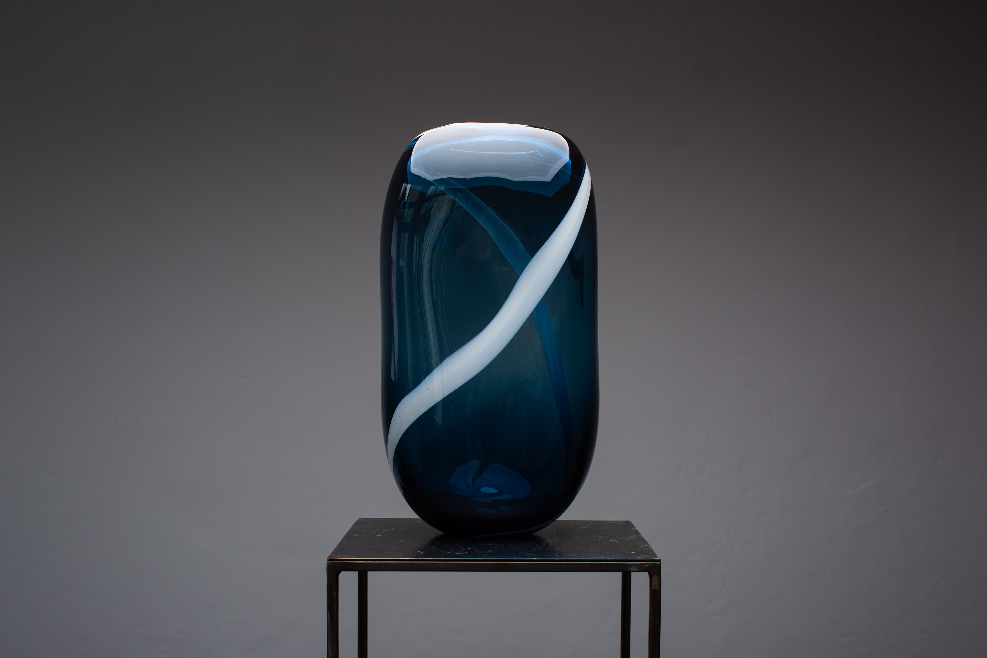 Avio & Avorio Murano Glass Vase L